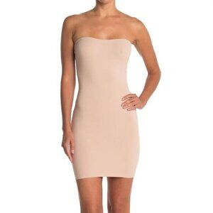 NWOT Spanx Assets Strapless Simplicity Dress Slip Nude Sz M